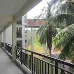 Paradise Lagoon Apartment