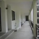 Paradise Lagoon Apartment