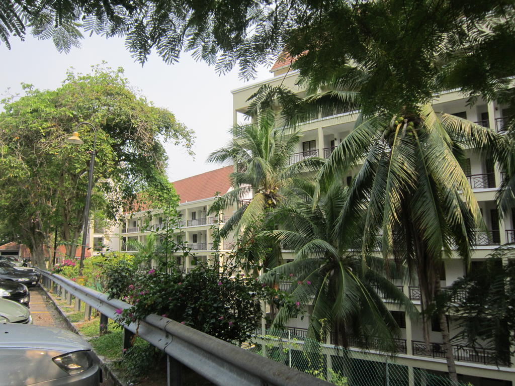 Paradise Lagoon Pangsapuri
